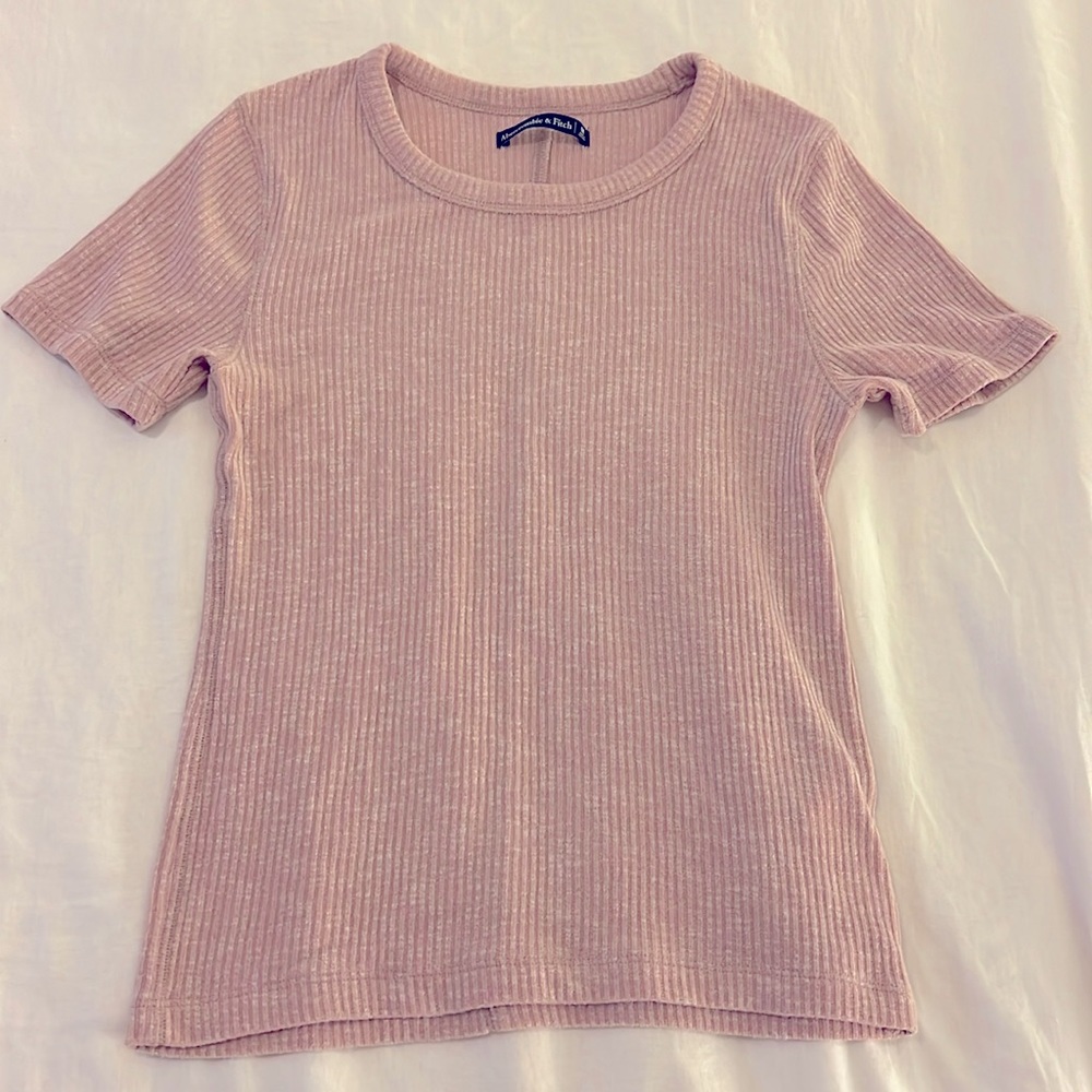 NWOT ABERCROMBIE AND FITCH SOFT STRETCHY PINK TAUPE TEE - SIZE M